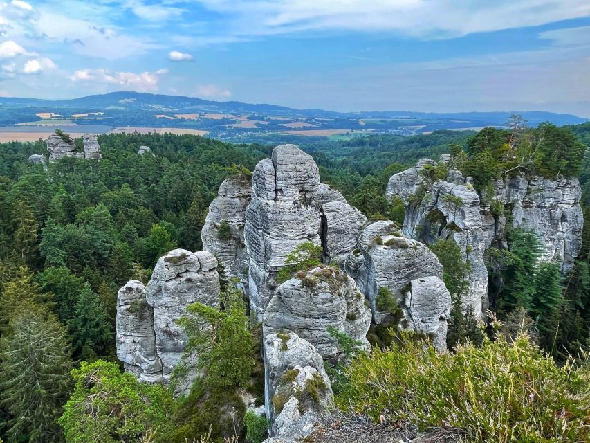 From Prague: Full-Day Bohemian Paradise Guided Hiking Trip - Food, breaks, and bathroom reality checks