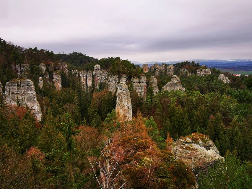From Prague: Full-Day Bohemian Paradise Guided Hiking Trip - Historic breaks: Valdštejn Castle and Hrubá Skála Château