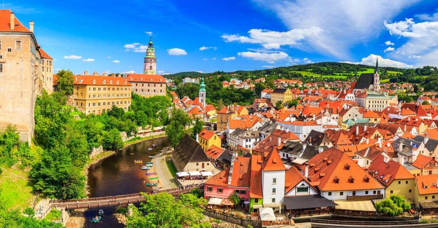 From Prague: Full-Day Trip to Český Krumlov - Key points worth knowing