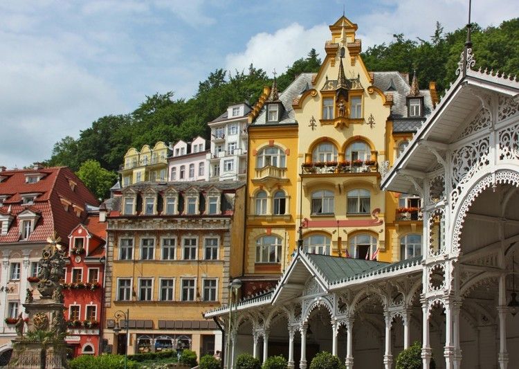 From Prague: Karlovy Vary Full-Day Tour - The small practicalities that make or break the day