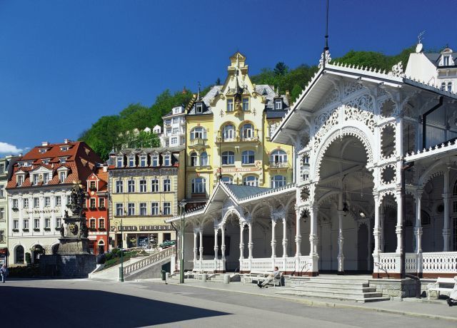 From Prague: Karlovy Vary Full-Day Tour - Price check: does $96 buy real value?