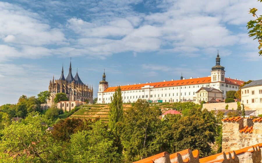 From Prague: Kutná Hora Day Excursion with Bone Church - Sedlec Ossuary, the Bone Church: What You Actually See