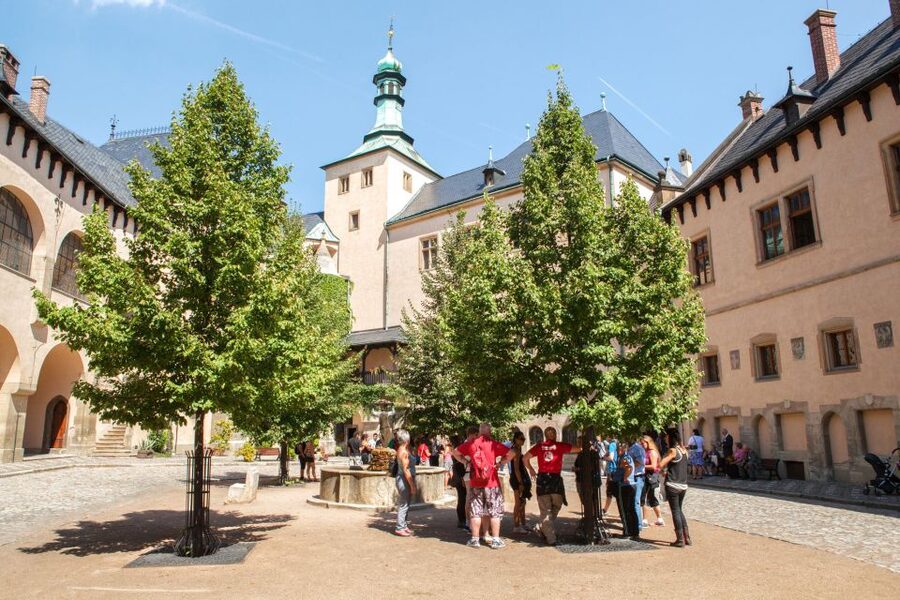 From Prague: Kutna Hora UNESCO Site Tour with Bone Chapel - Hussite Wars and silver mining, the story behind the buildings