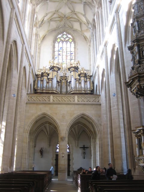 From Prague: Kutna Hora Walking Tour & St. Barbara Cathedral - Guide, group size, and the walking pace you should expect