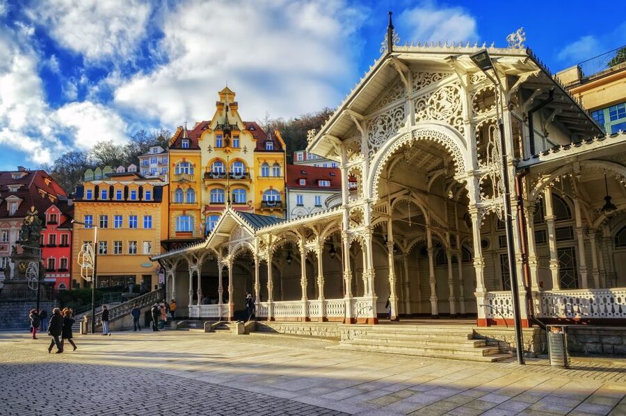 From Prague: Private Karlovy Vary & Crystal Factory Tour - A Straightforward Prague Day Trip to Karlovy Vary