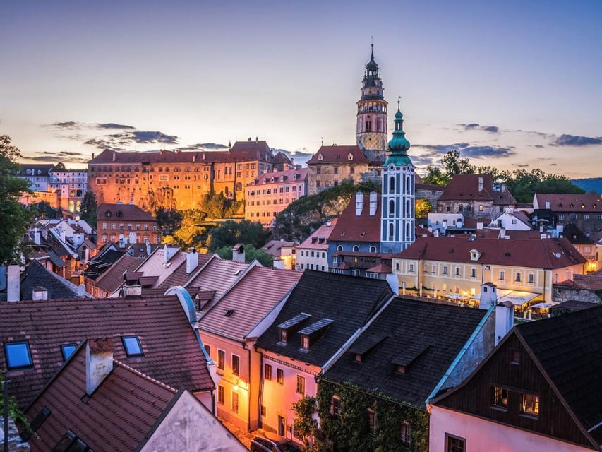 From Prague to the fabulous Cesky Krumlov:fullday experience - Český Krumlov Castle: Renaissance power, plus a winter-friendly option