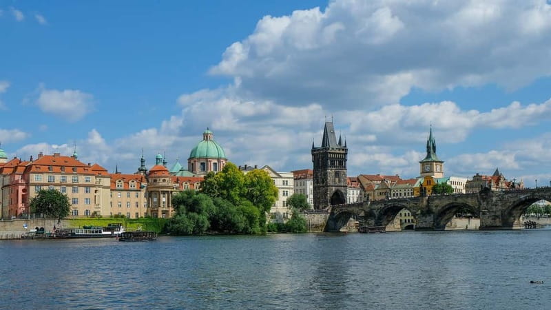 From Vienna: Full-Day Trip to Prague - Key points to know before you go