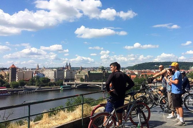 Full-Day All-in-One Electric Bike Tour of Prague (7hrs) - Stare Město lunch break: your 1.5-hour reset