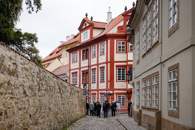 Full-Day Prague Tour with Prague Castle, Lunch and Vltava Cruise - Lunch with Czech flavors, plus a vegetarian choice