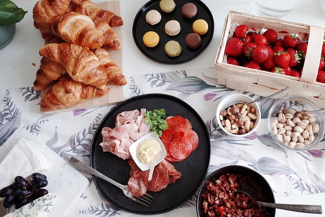 Gourmet Brunch with Chef: Unlimited Drinks & Stunning River Views - The Chef Factor: Why Mariko’s Brunch Works So Well