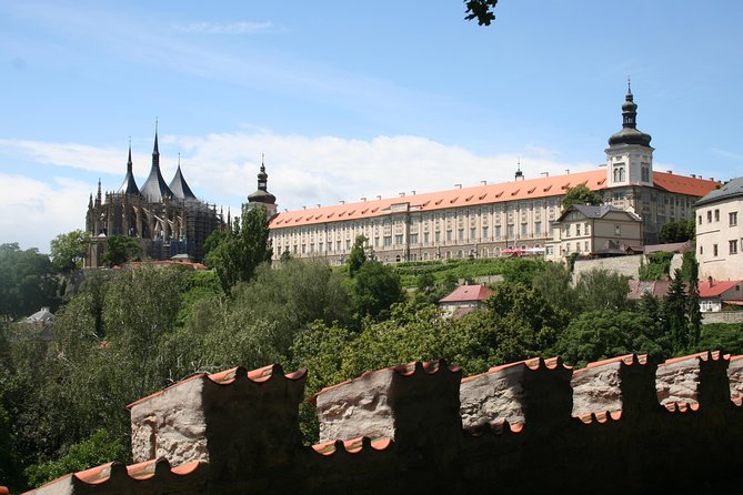 Half Day Trip to Kutna Hora and Bone Church from Prague - Who should book this Kutná Hora and Bone Church tour?