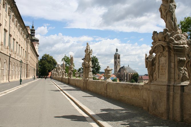 Half-Day Trip to Kutna Hora+Bone Church and Free Time from Prague - Free time in town: how to eat, where to keep your bearings