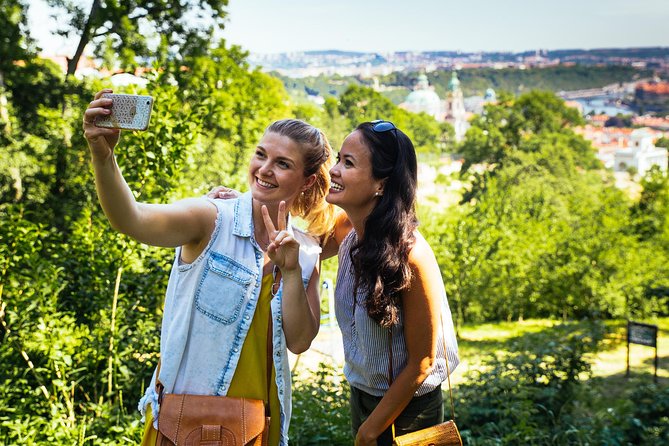 Highlights & Hidden Gems With Locals: Best of Prague Private Walking Tour - Why a private walking tour is smart in Prague