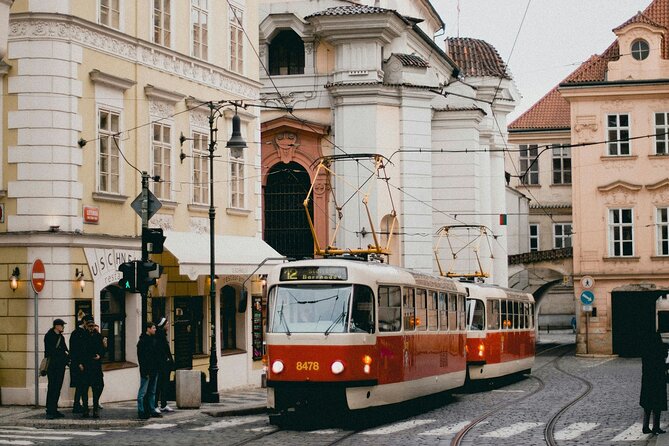 Historic Highlights Walking Tour from Prague - Stop 2: Old Town Hall and the Astronomical Clock