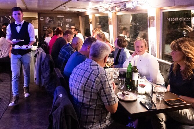 Jazz Boat: Popular LIVE JAZZ dinner cruise - Three sets of live jazz: what to listen for