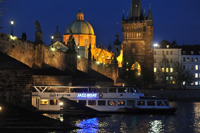Jazz Boat: Popular LIVE JAZZ dinner cruise - Who should book this Jazz Boat Prague cruise