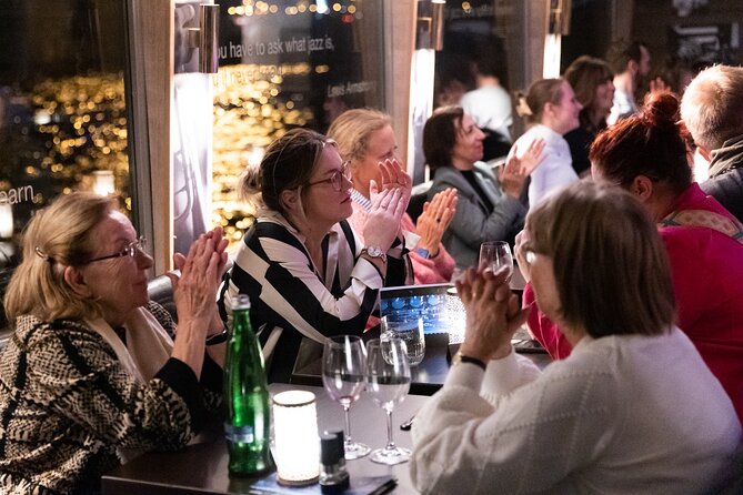 Jazz Boat: Popular LIVE JAZZ dinner cruise - The actual cruise: Prague monuments, St Charles Bridge, and river locks