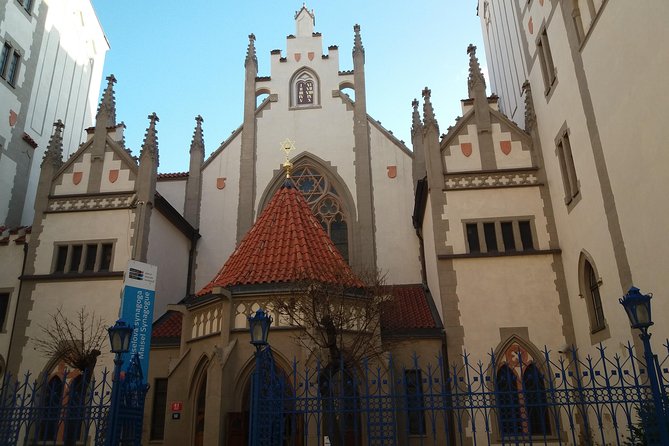 Jewish Prague Walking Tour - Meeting at Náměstí Republiky, 10:30 am, and avoiding the panic sprint