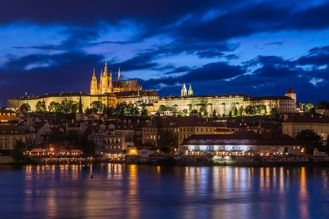 Johnny's Prague Photography Tour - Stop 4: Lesser Town for the Narrowest Street and Charles Bridge Swan-Feeding Views