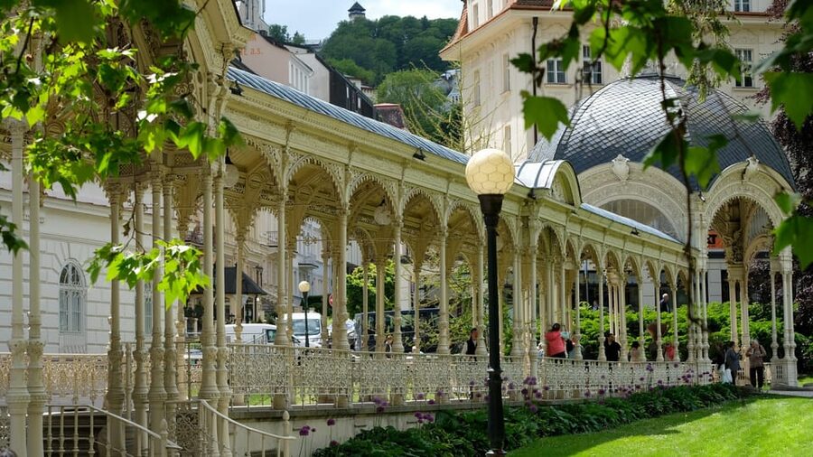 Karlovy Vary excursion - Return to Prague: Back to Billa After Another 2 Hours