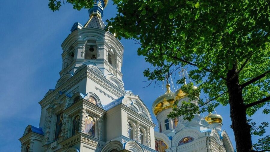 Karlovy Vary: Private Walking Tour - From Charles Bath to the Colonnades: Architecture You Can Actually Read