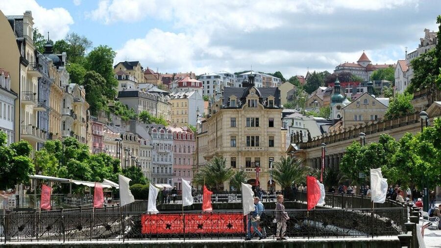 Karlovy Vary: Private Walking Tour - Price and Value: When $280 Per Group Makes Sense