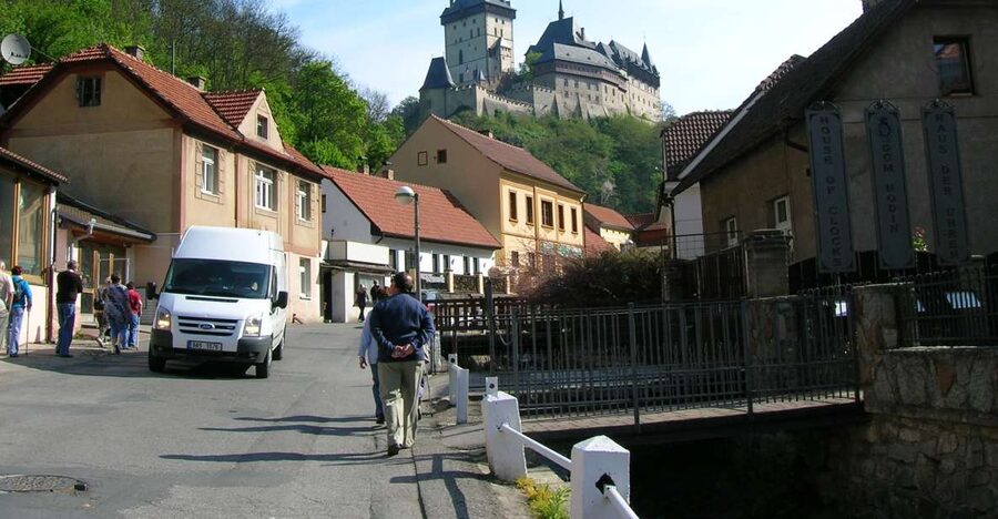 Karlstejn Castle & Crystal Manufactory - Private Tour - Getting Out of Prague: Pickup, Timing, and the Small-Group Advantage