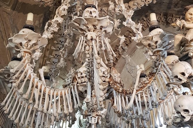 Kutná Hora and Bone church - private tour with PERSONAL PRAGUE GUIDE - Stop 1: The Cemetery Church of All Saints, Ossuary time