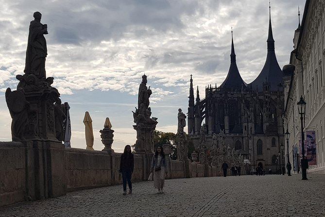 Kutná Hora and Bone church - private tour with PERSONAL PRAGUE GUIDE - Stop 4: Kutná Hora UNESCO streets, lunch, and craft shopping