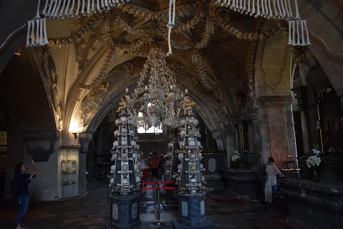 Kutna Hora Half-Day, Incl. the Bone Church & St.Barbara Cathedral - Timing, audio, and why group size affects your enjoyment