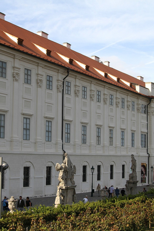 Kutna hora - Unesco - Where you start at nám. Republiky, and how to not miss the coach