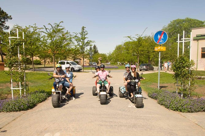 Live-Guided Tour - Trike-Harley Adventure of Prague - Trike-Harley Riding Basics: Training, Helmets, and Driver Rules