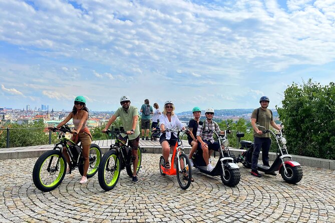 Live-Guided ️Trike-Harley️ Viewpoints tour of Prague - Charles Bridge views without the worst of the walking
