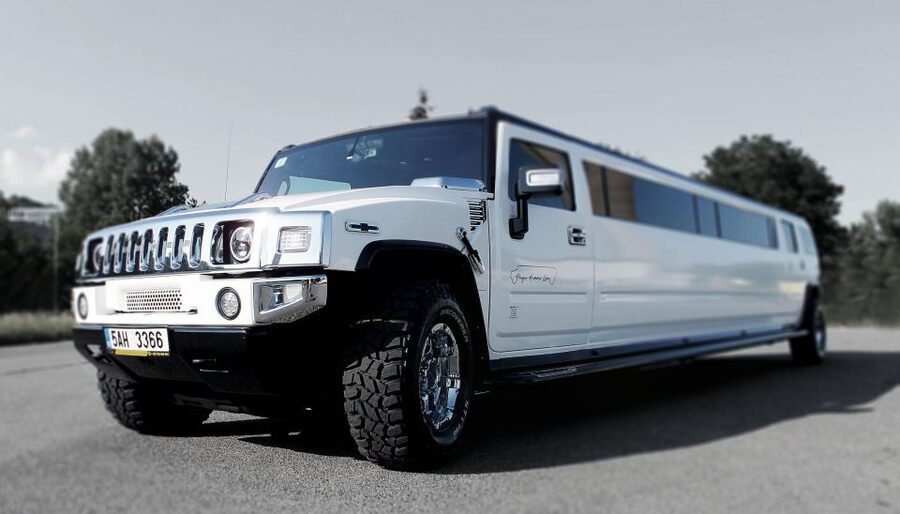 Long Hummer or Cadillac Limousine Party Ride - Key Things To Know Before You Step Into The Limousine