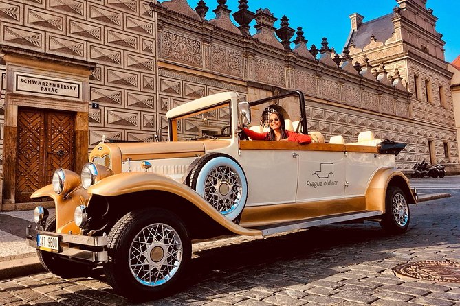 Luxury vintage car cabro replica tour to Carlsbad - The 13 Hot Springs and the Wooden Colonnades You Came For