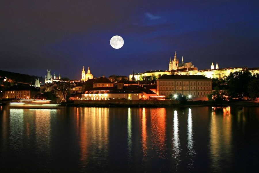 Panoramic Views of Prague Evening Walking Tour - How This 2-Hour Evening Walk Fits Your Prague Plans