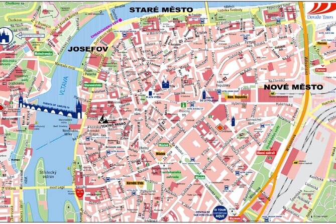 Pedestrian tour of Prague in Spanish - Powder Tower and Celetná Street to Old Town Square