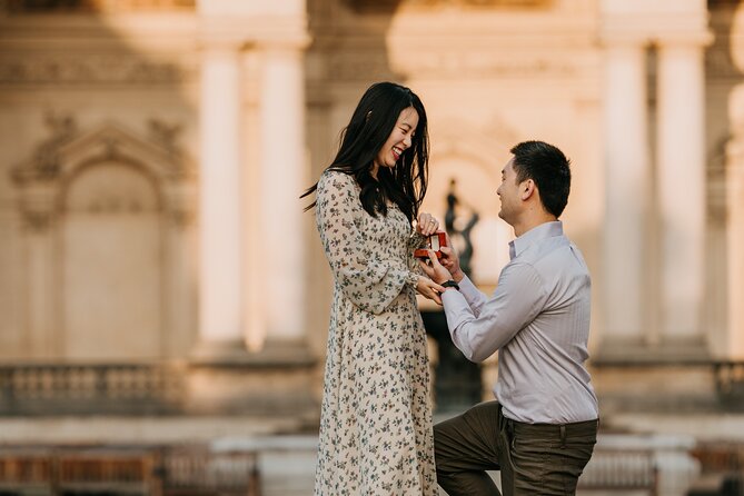 Photographer in Prague - Couple, engagement & portrait photoshoot - The one-hour flow in Malá Strana (and what you do with your time)