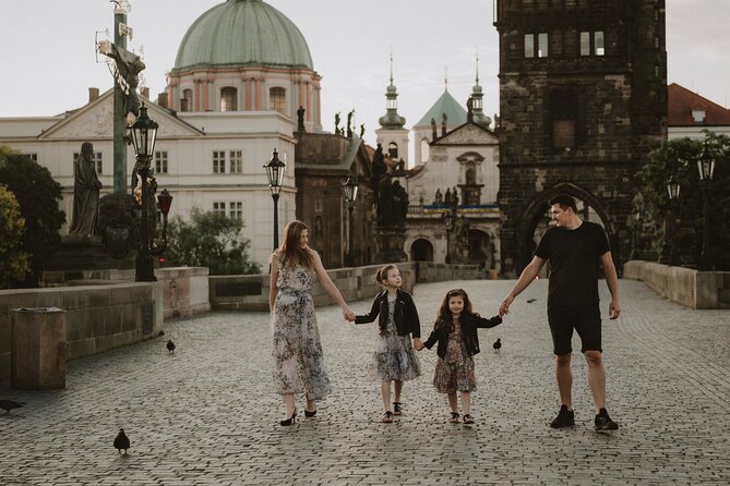 Photographer in Prague, private photoshoot - Outfit guidance that does not feel fussy