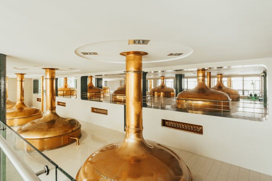 Pilsen: Pilsner Urquell Brewery Tour with Beer Tasting - Your 100-Minute Plan: Visitor Center, Brewery Bus, and Bottling Speed