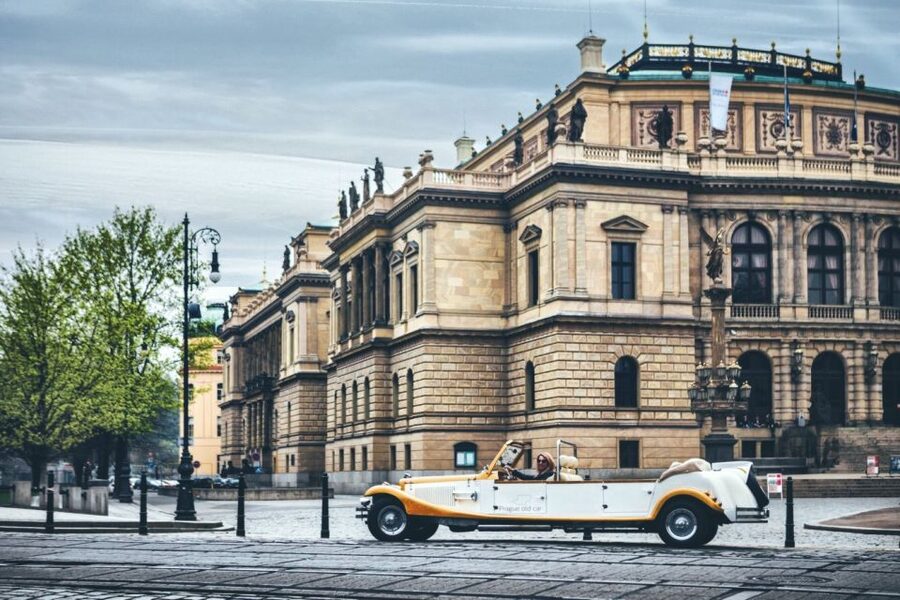 Prague: 1-Hour Vintage Car Tour - Old Town viewpoints: Romantic streets, tight turns, and perfect photo moments