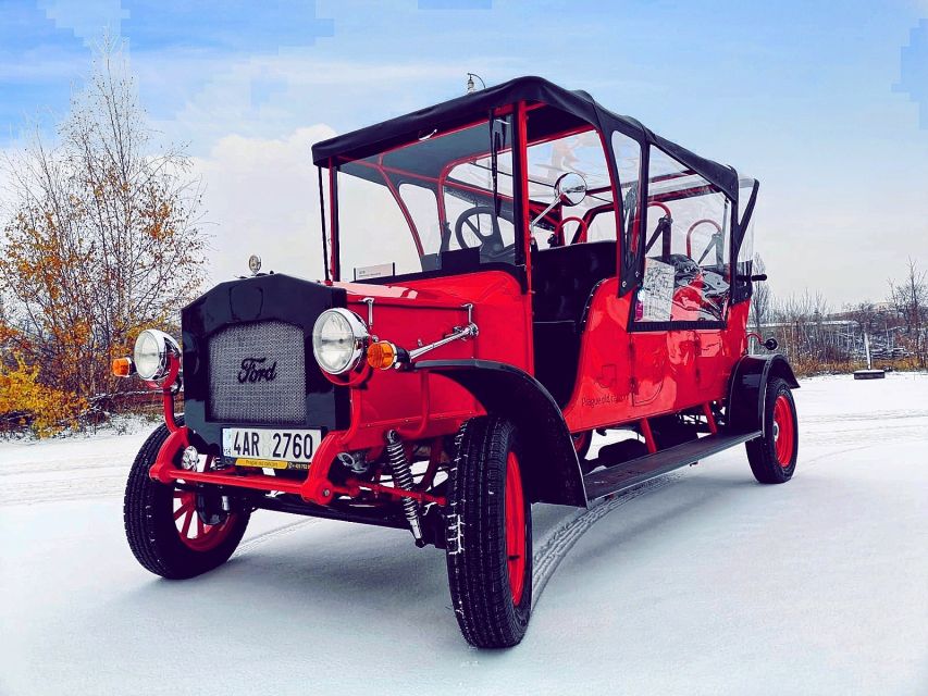 Prague: 1-Hour Vintage Car Tour - The Dancing House: modern Prague in a classic ride