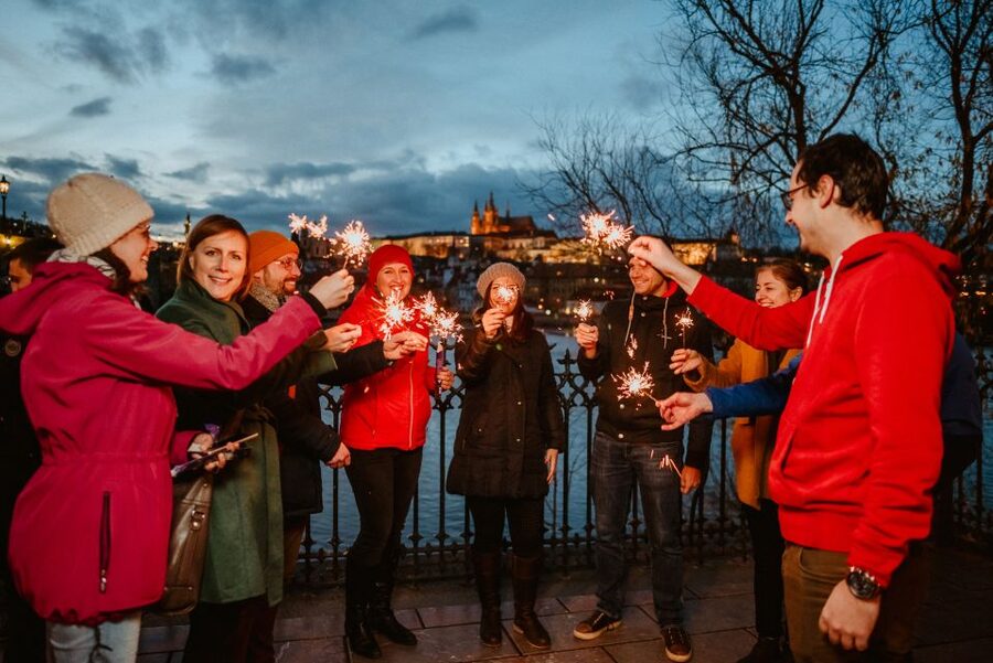Prague: 2-3h Magical Christmas Markets Tour with Inclusions - Price and value: what you get for $100 in 150 minutes
