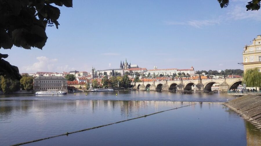 Prague 3-Hour Architectural Tour - Old Town Prague: Where You Learn to Spot Styles Fast
