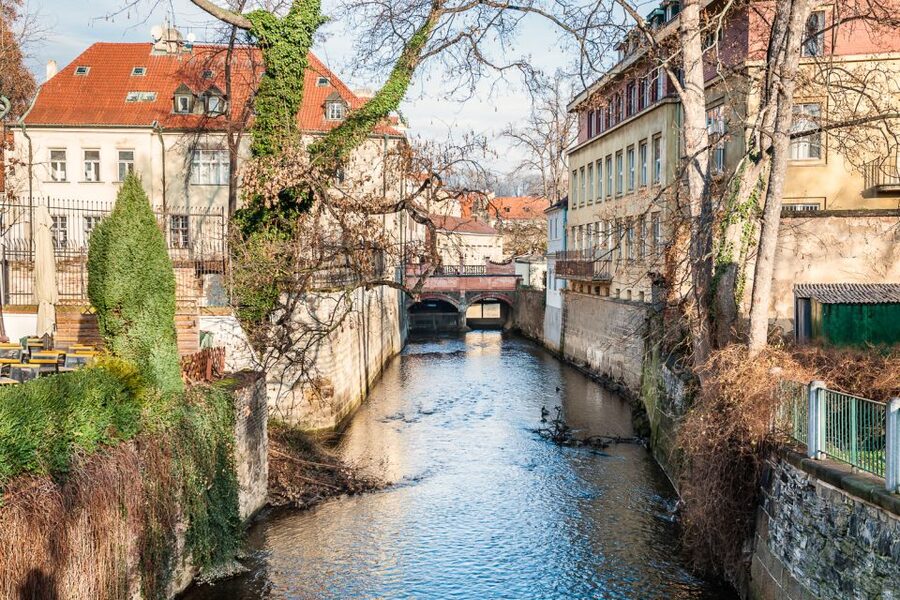Prague: 4-Hour Segway and Scooter Tour with Lunch and Drinks - Value and price: what $118 gets you, and who should pay it