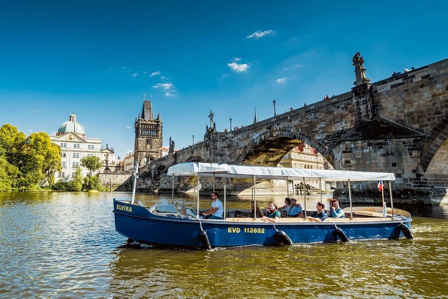 Prague: 45-Minute Sightseeing Cruise to Devil's Channel - Why Devil’s Channel is the best change of pace from Prague’s main sights