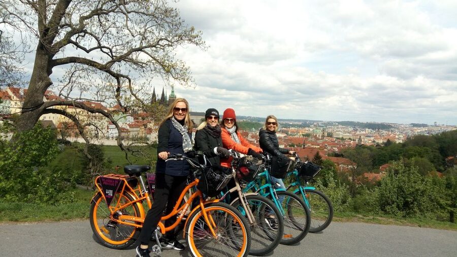 Prague: 7 Best Viewpoints of Prague E-Bike Tour - Prague Castle in a short 15 minutes, with real guidance
