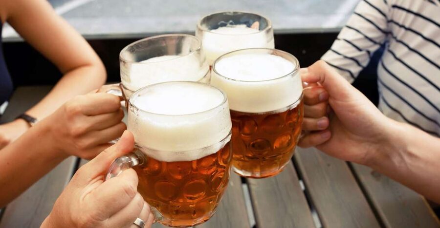 Prague: Afternoon Beer Cruise with Drinks Included - Drinks, Wi-Fi, and the Relaxed On-Board Flow