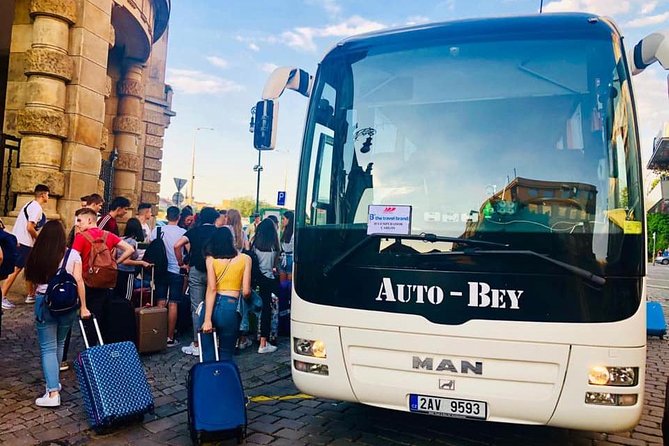 PRAGUE AIRPORT - CITY TRANSFERS in Spanish - Transfer privado de aeropuerto a hotel, sin excursiones raras