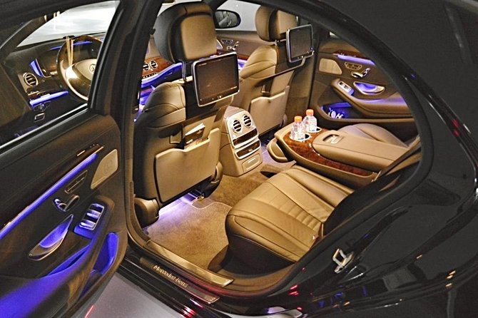Prague airport luxury transfer by a Mercedes Benz S class - Departure Transfer: Why 15 Minutes Changes Your Planning